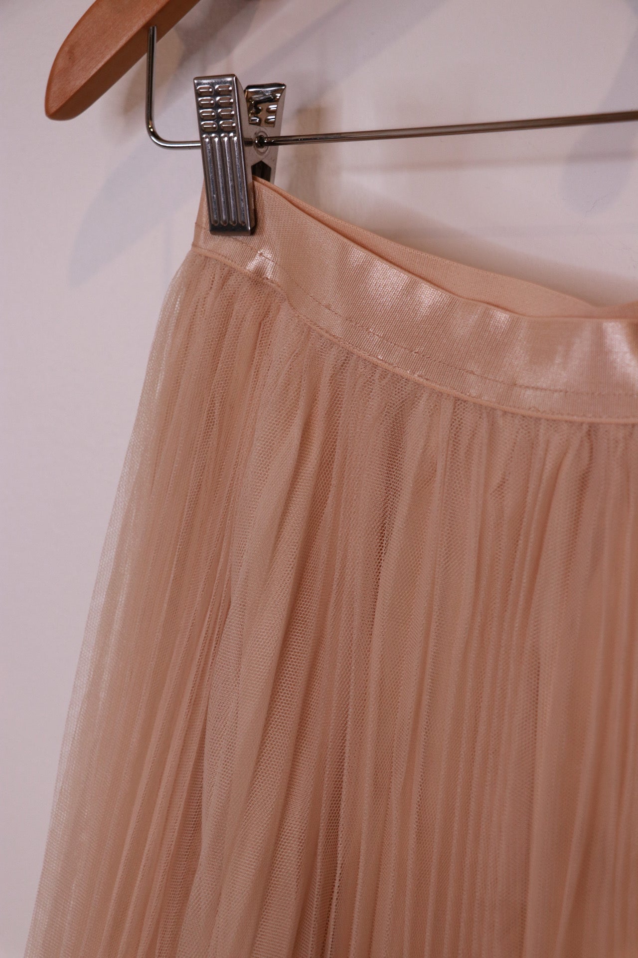 Accent Pleated Midi Skirt