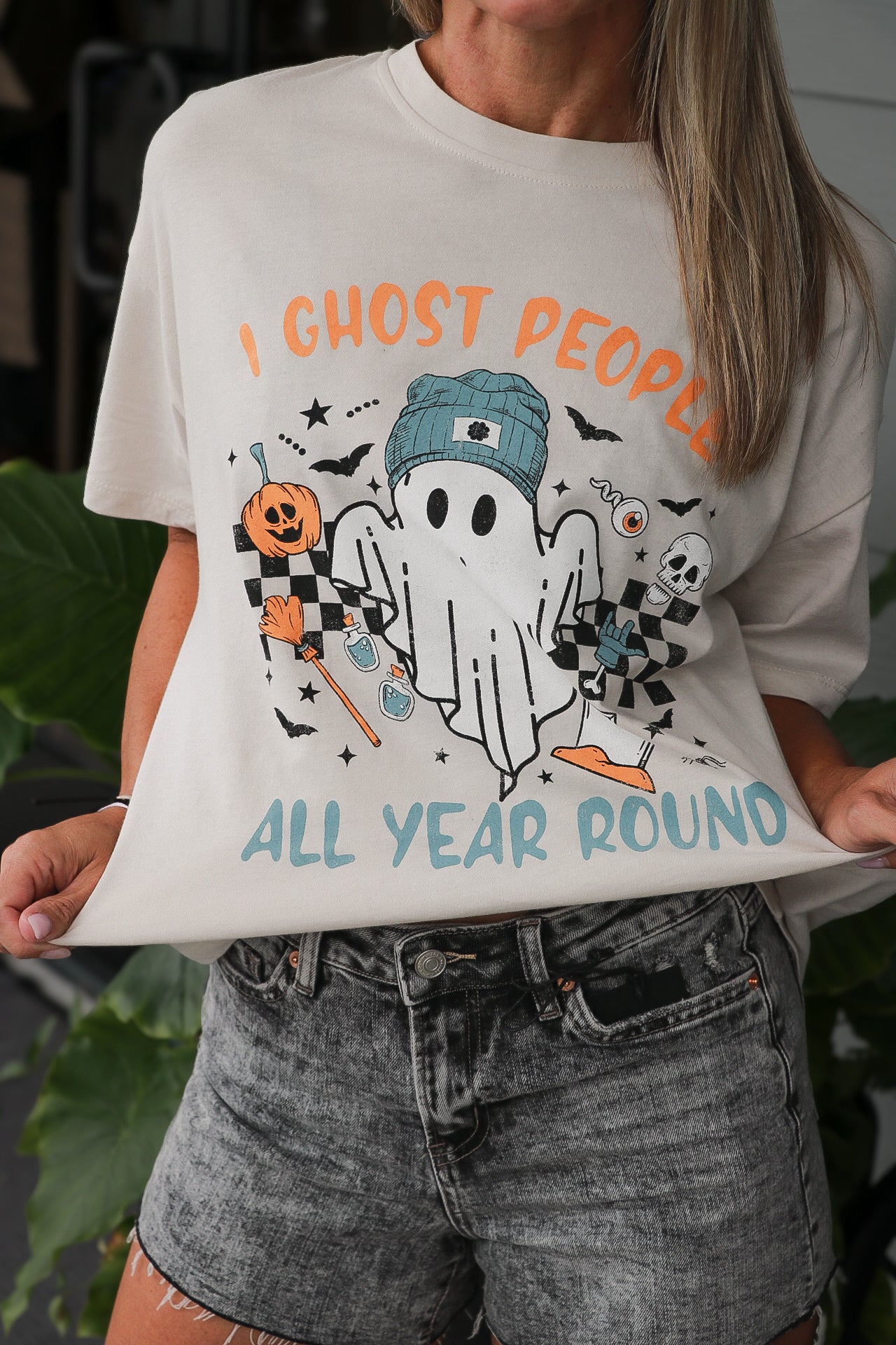 I Ghost People All Year Round Graphic Tee