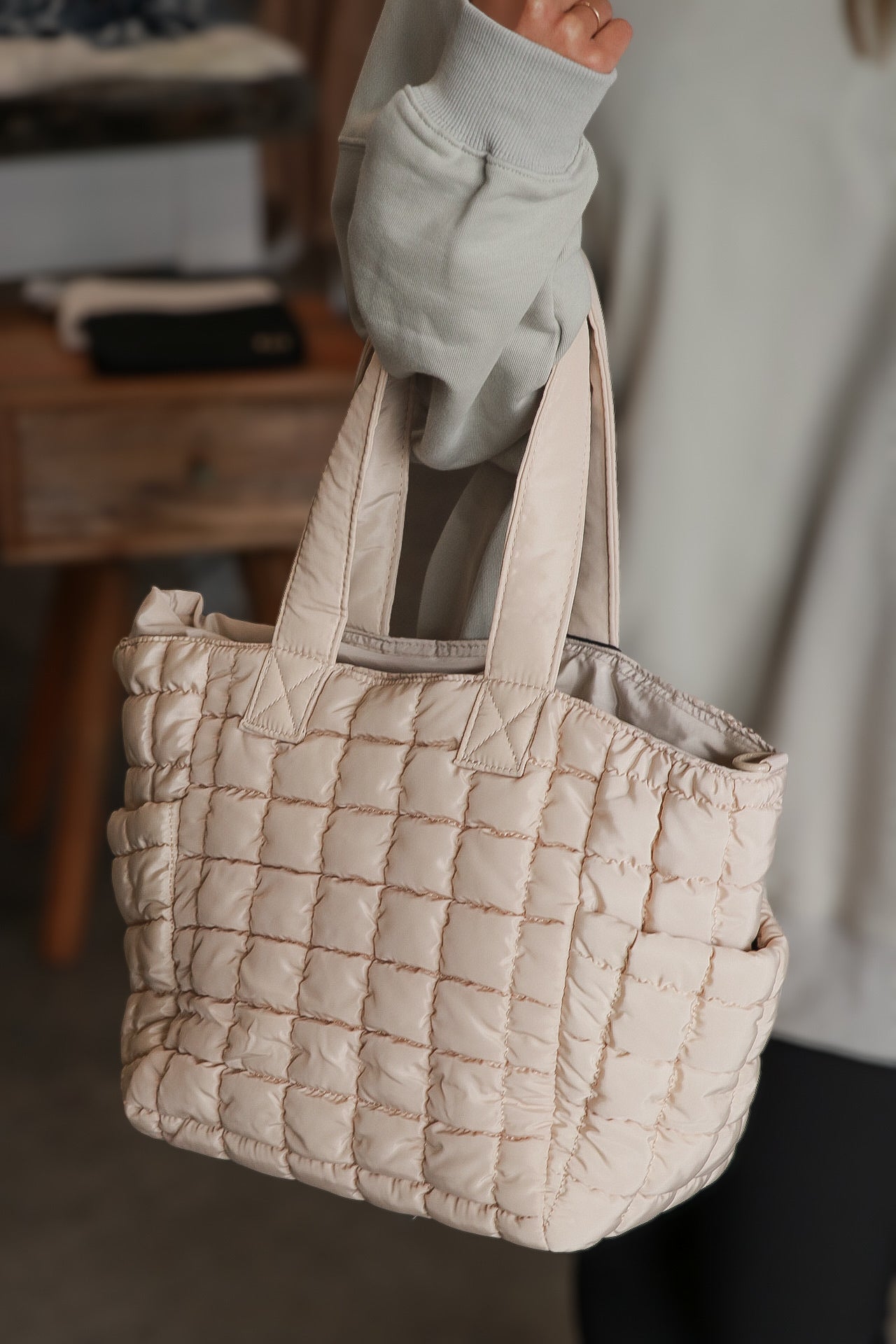 Dreamer - Quilted Puffer Nylon Tote